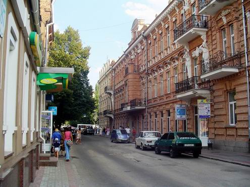 Kirovograd (Kirovohrad) Ukraine city monument photo