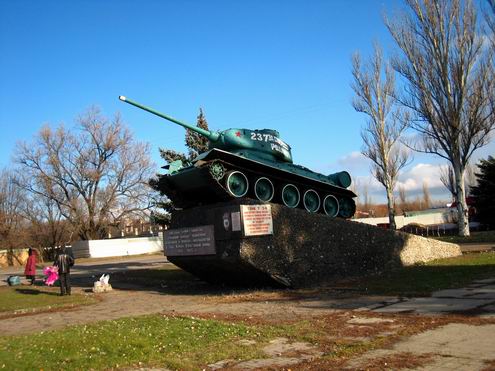 Luhansk (Lugansk) Ukraine city streets views 3rd photo