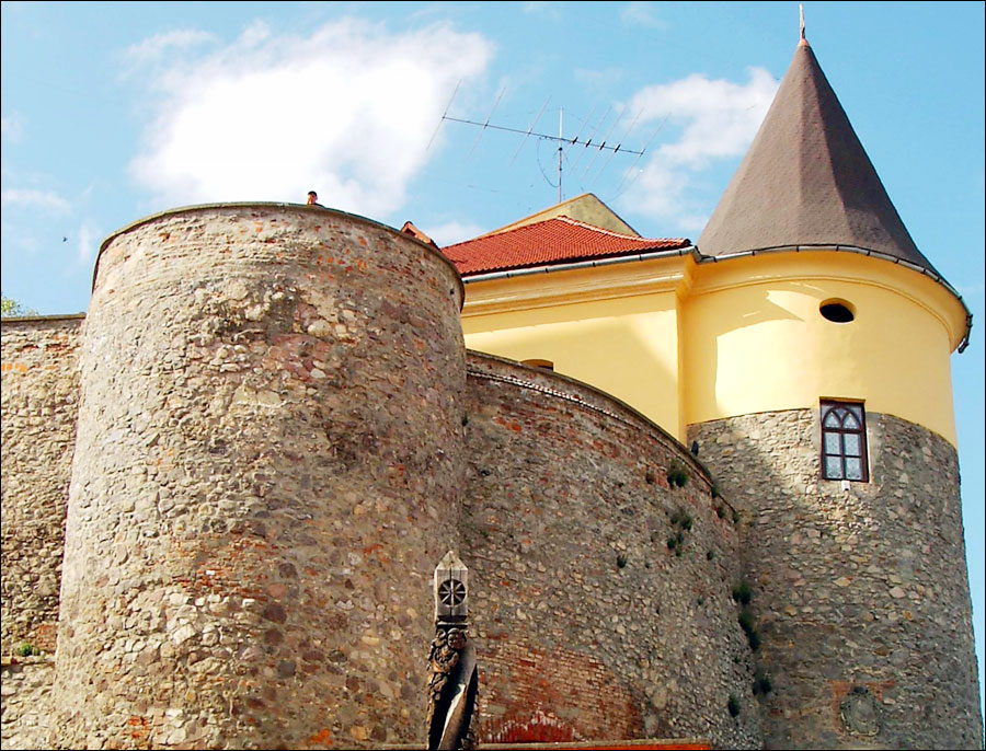Mukachevo (Mukacheve) Ukraine city churches 1st photo
