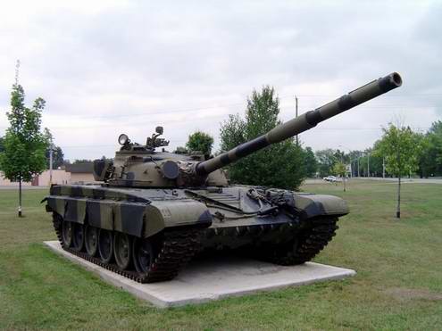 Ukrainian army ground (land) forces main battle tank T-72 photo