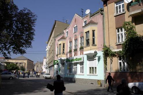 Uzhgorod (Uzhhorod) Ukraine city university photo