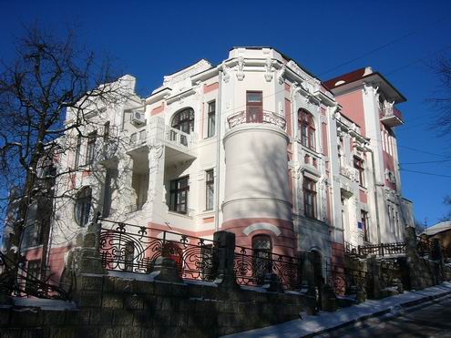 Vinnitsa (Vinnytsia) Ukraine city architecture 4th photo