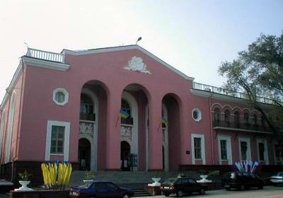 Zaporozhye (Zaporizhia) Ukraine city architecture 1st photo